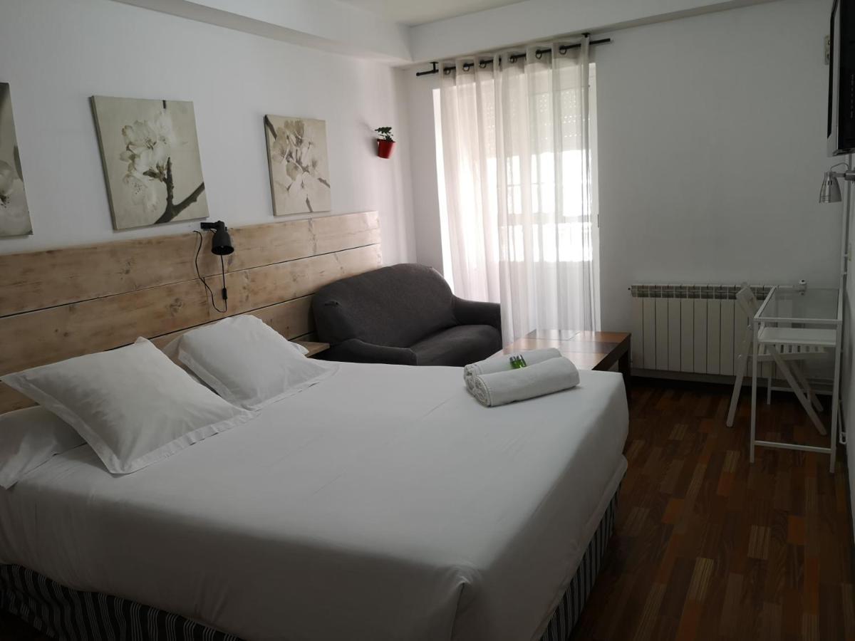 Hostal Carbonara آكورونيا المظهر الخارجي الصورة