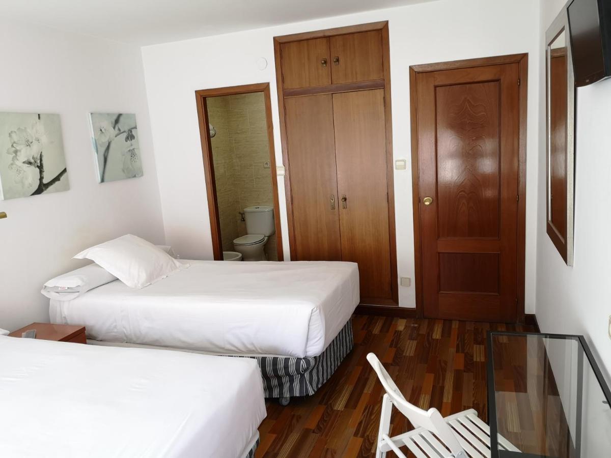 Hostal Carbonara آكورونيا المظهر الخارجي الصورة