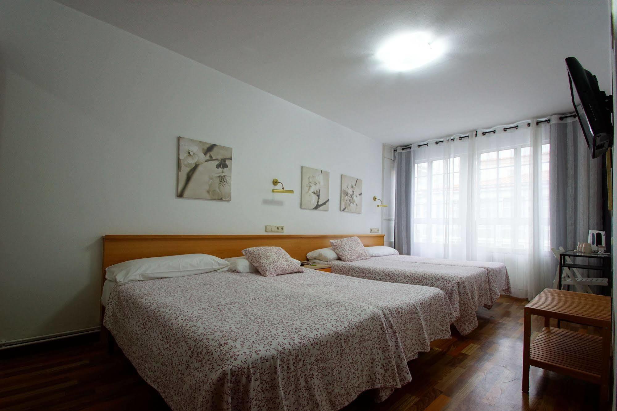 Hostal Carbonara آكورونيا المظهر الخارجي الصورة